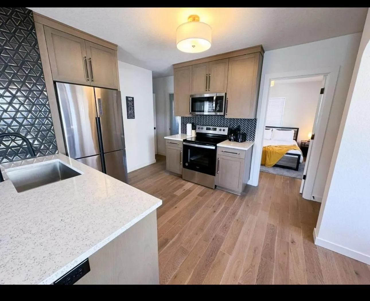 Stylish Fully Furnished 2 Bedroom Duplex Portland United States